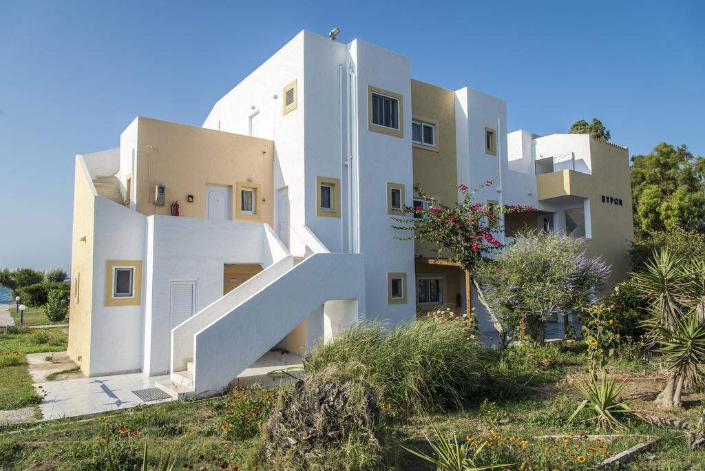 Byron Apartments Tigaki エクステリア 写真