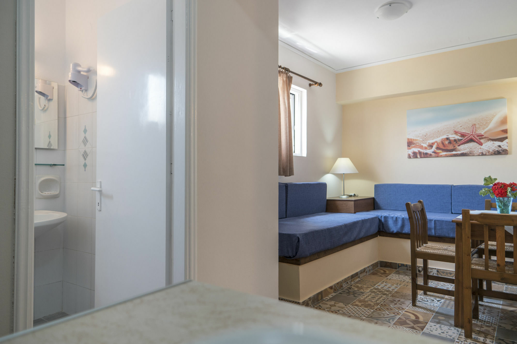 Byron Apartments Tigaki エクステリア 写真