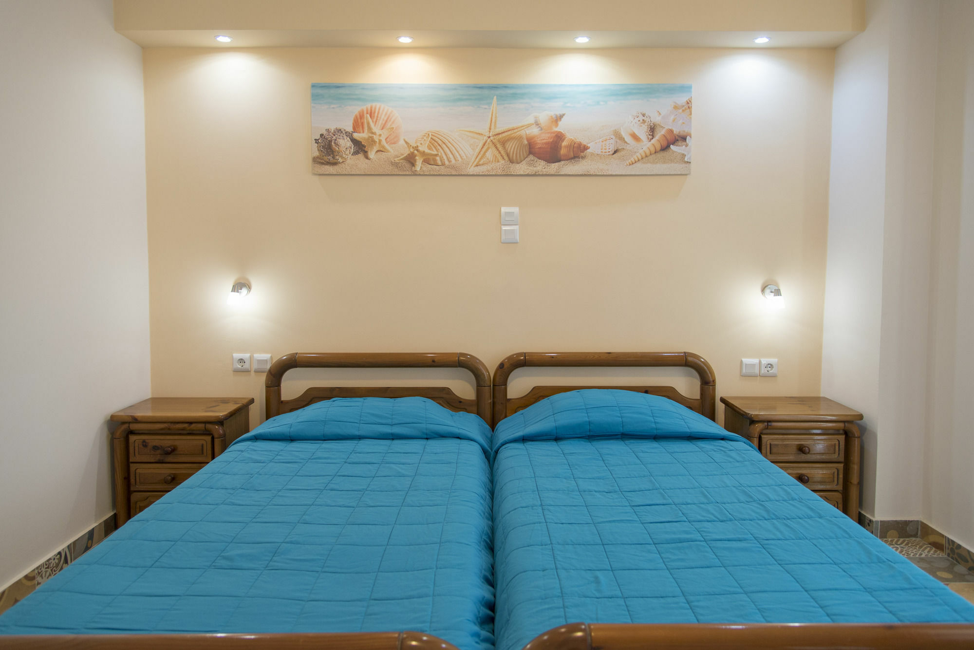 Byron Apartments Tigaki エクステリア 写真
